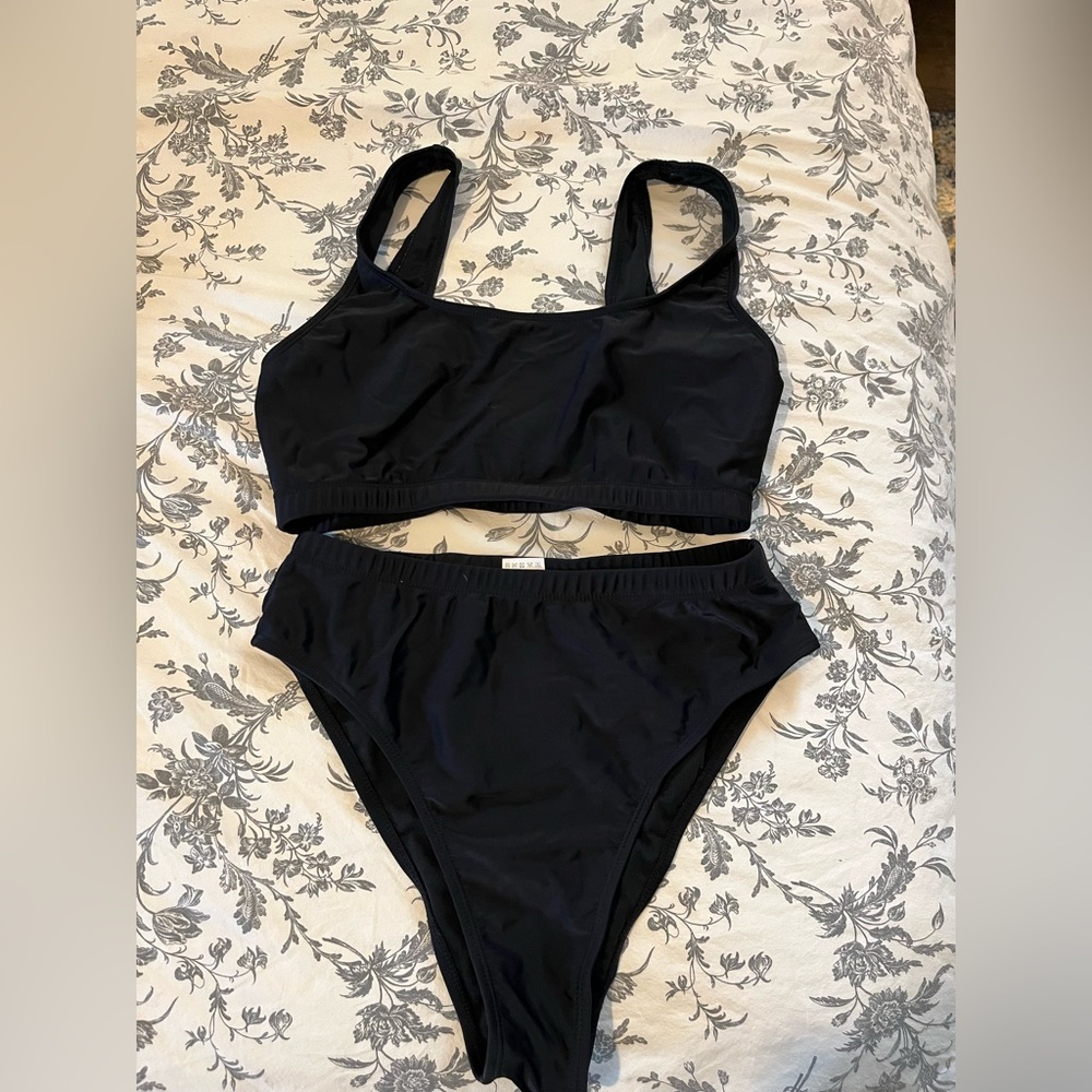 Selling shapewear & more swimsuits